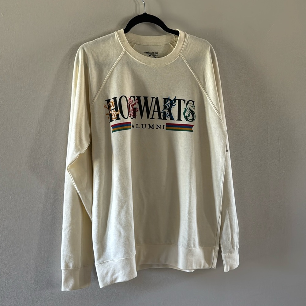 Hogwarts Sweatshirt L | NWT | Purchased at Universal Studios